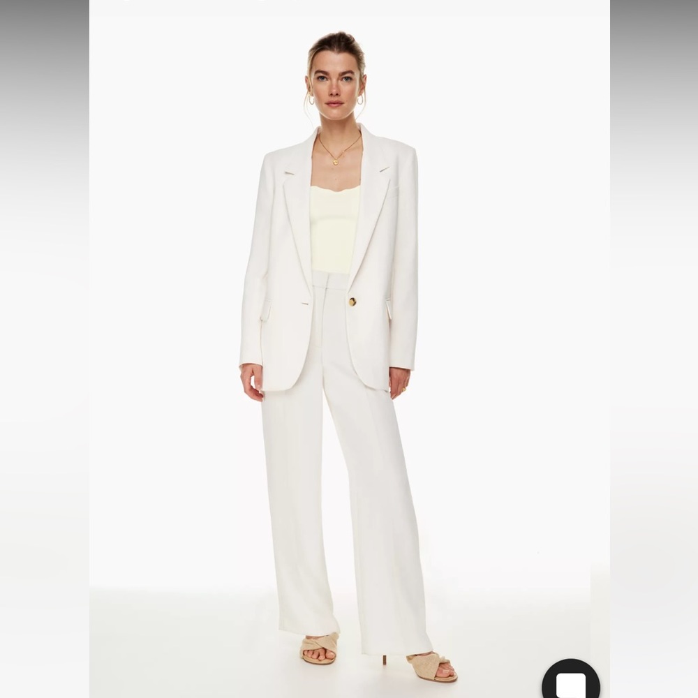 Aritzia effortless pants